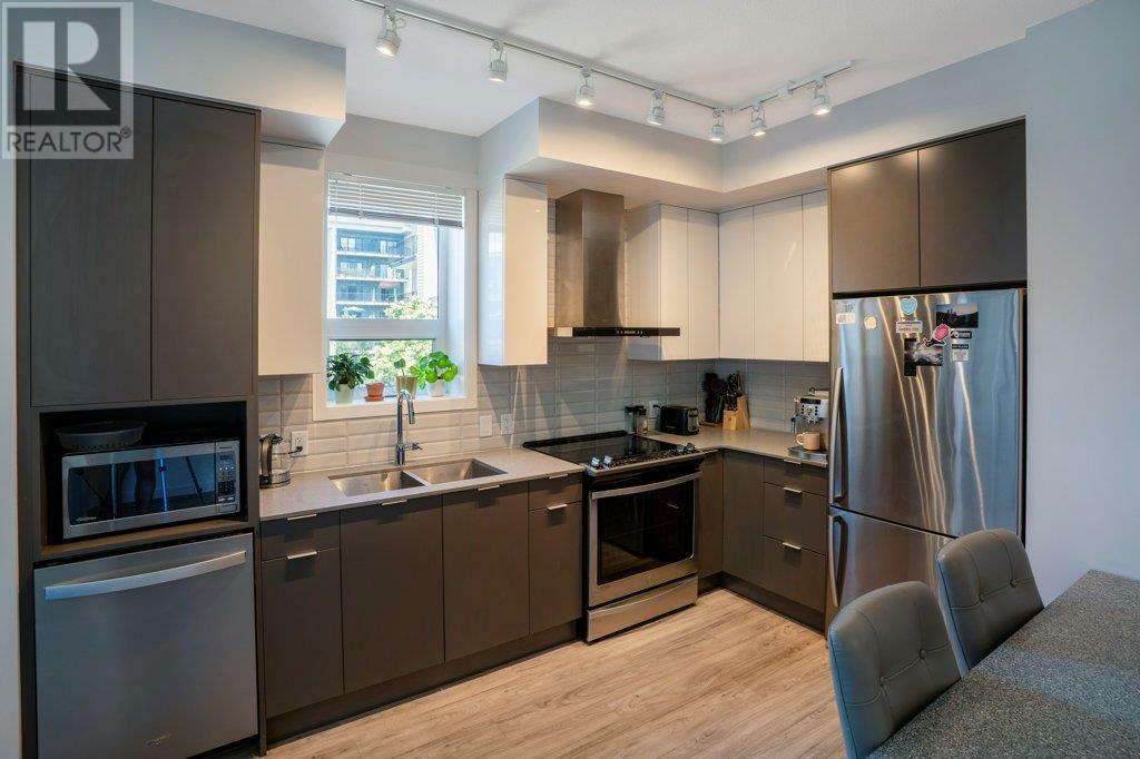 Property Photo: 1775 Chapman Place 206 BC V1Y 0G3