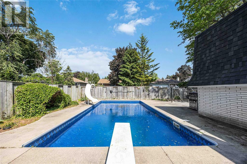 Property Photo: 1508 Len Avenue ON N7S 3N1