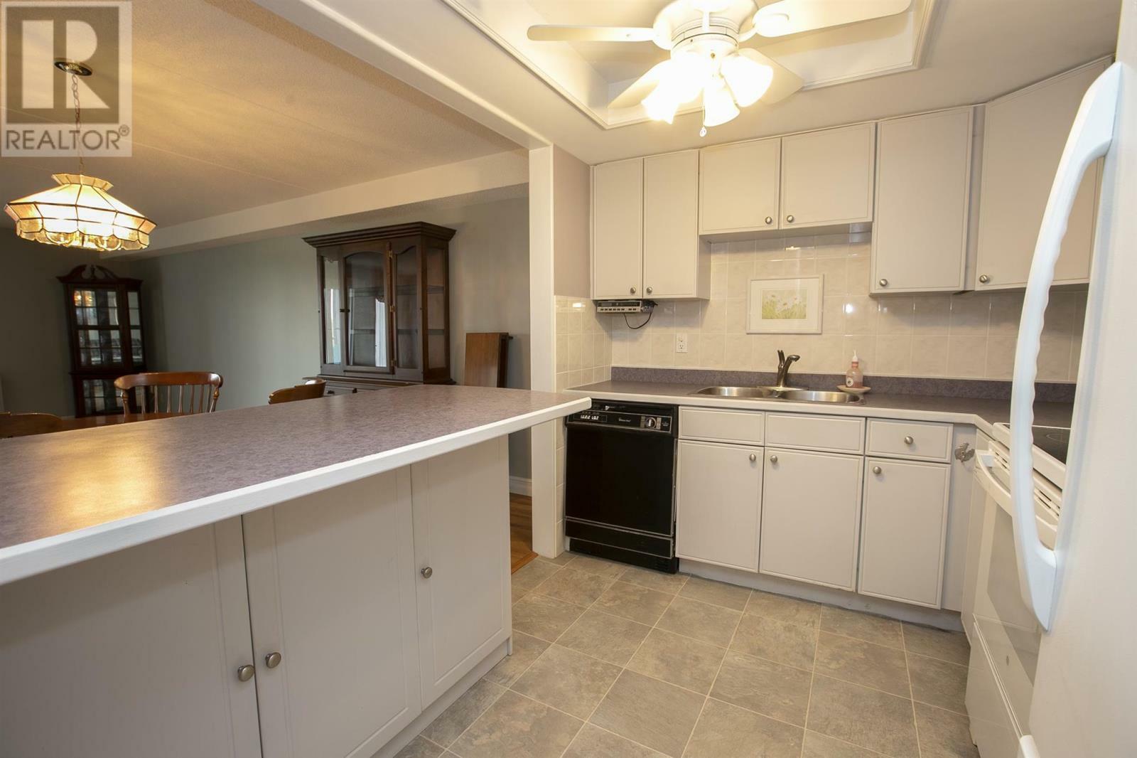 Photo de la propriété: 303 Macdonald Ave # 609 ON P6B 6G4
