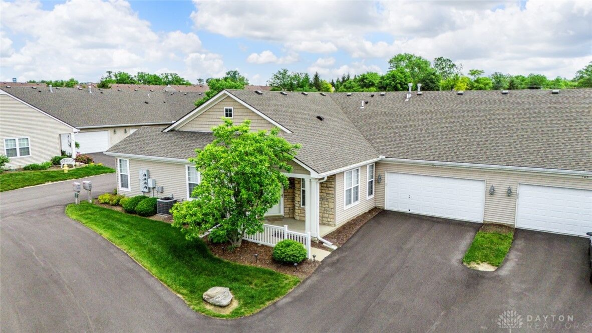 Property Photo:  401 Bending Branch Lane  OH 45342