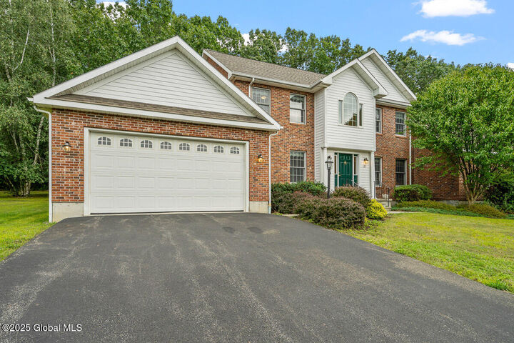 Property Photo: 21 Presidential Drive NY 12106