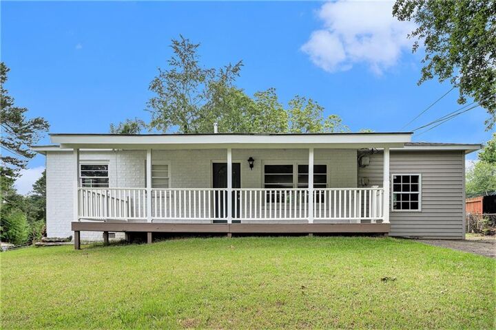 Property Photo:  2621 Walton Way SW  GA 30060 