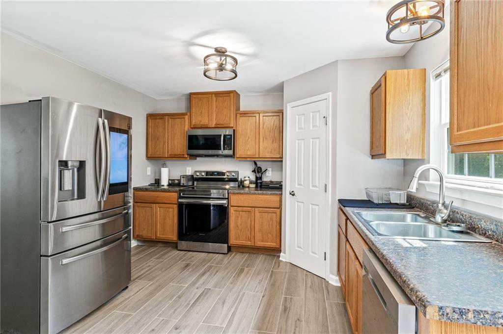 Property Photo: 5706 Forest Place GA 30102