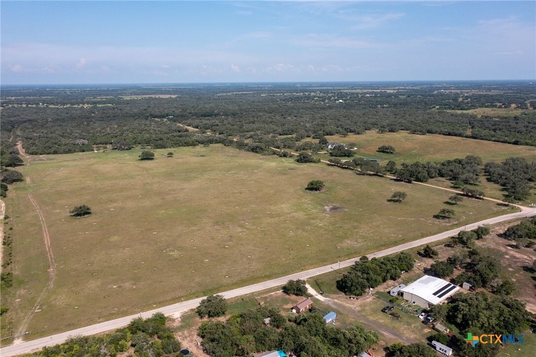 Property Photo: 2615 Ykt Slickfield Road TX 78164