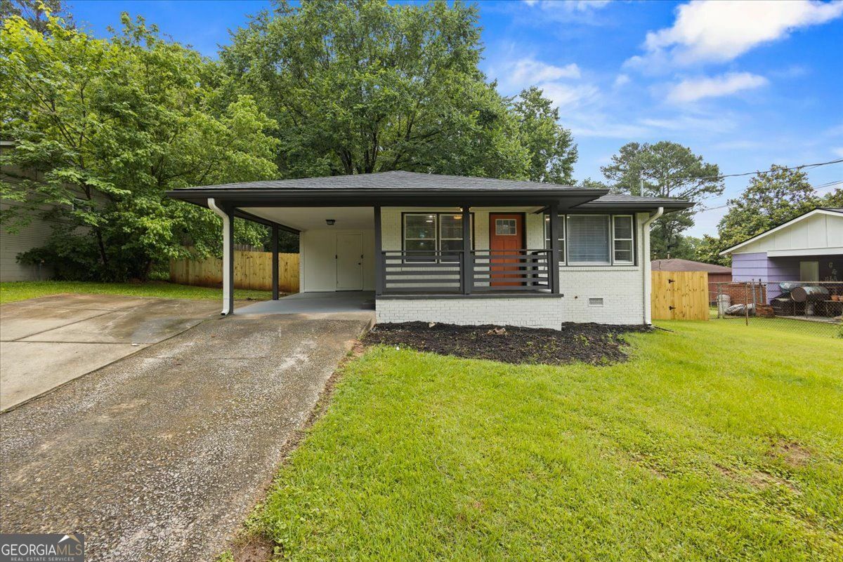 Property Photo: 1553 McCallie Boulevard NW GA 30318