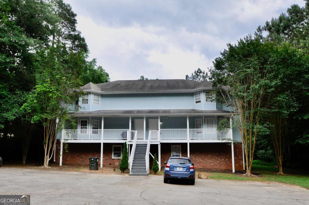 Property Photo: 1824 Cedar Shoals Drive GA 30605