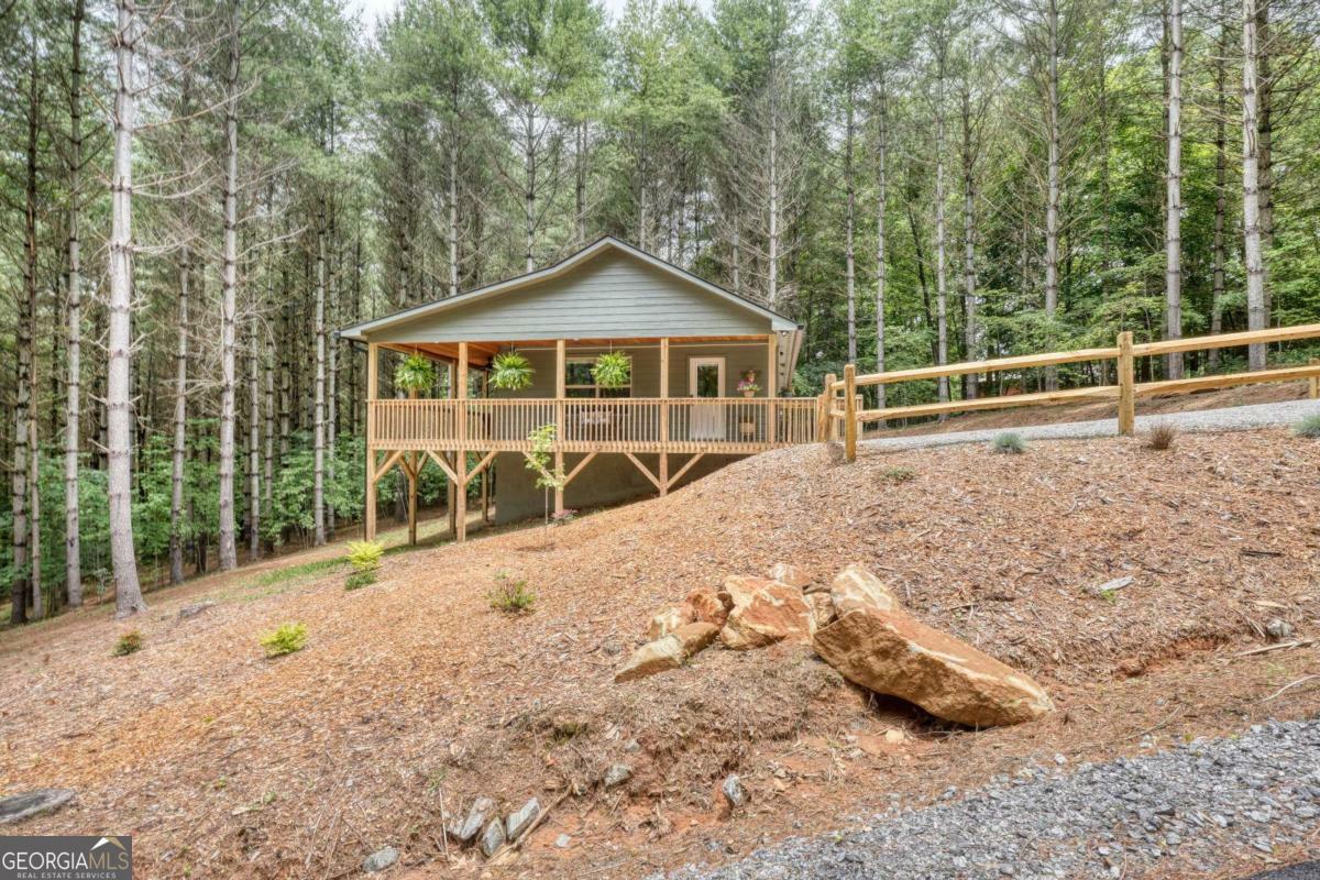 Property Photo: 124 Lakeside Estates Drive NC 28904
