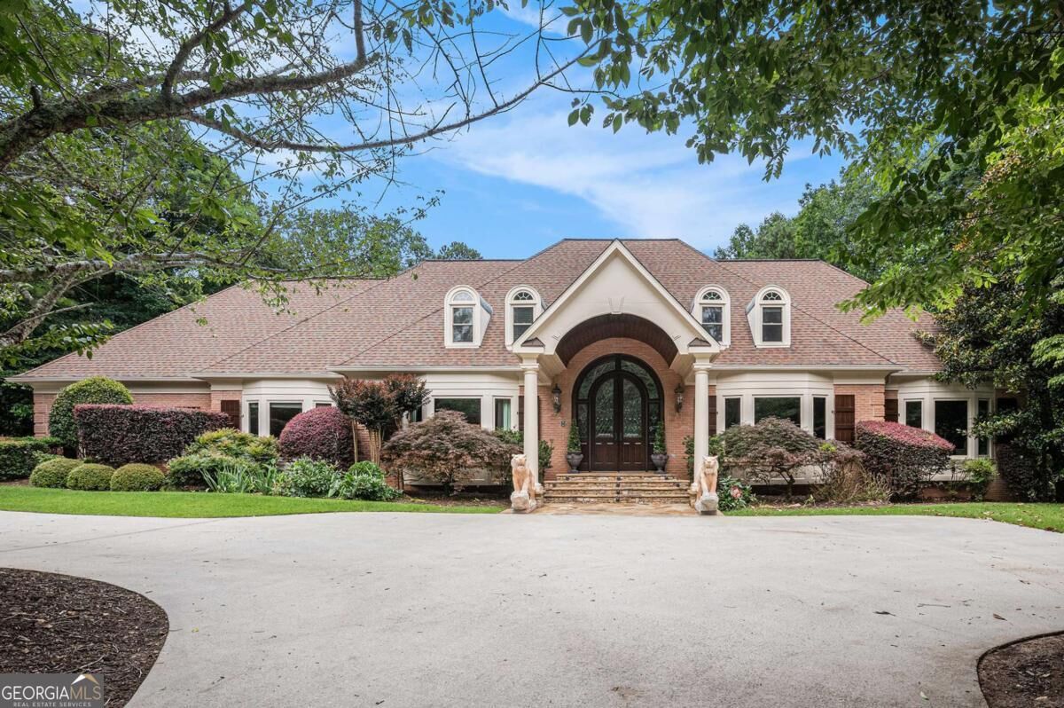 Property Photo:  7660 Treeridge Court  GA 30350 