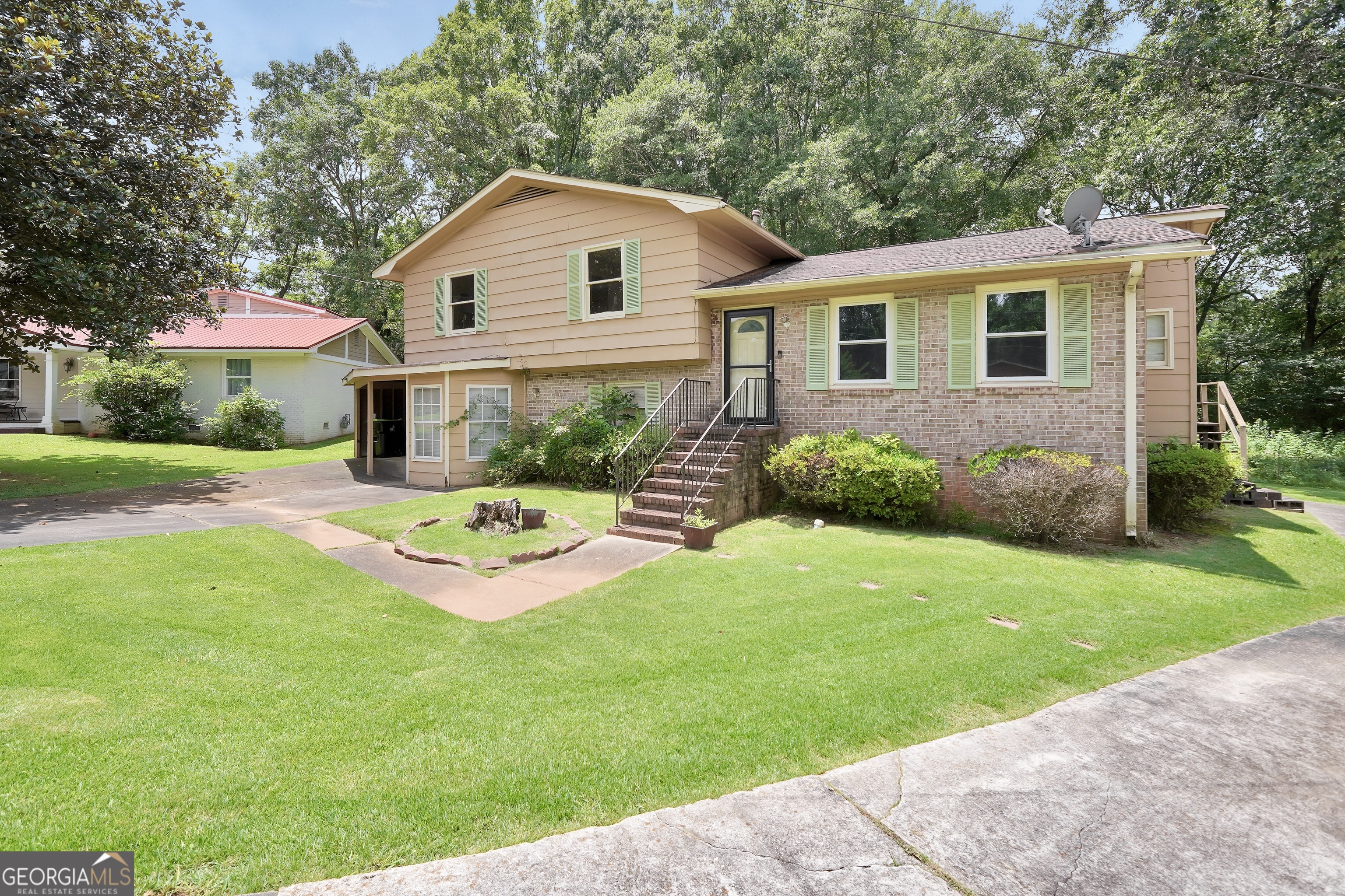 Property Photo: 407 Westchester Drive GA 30204