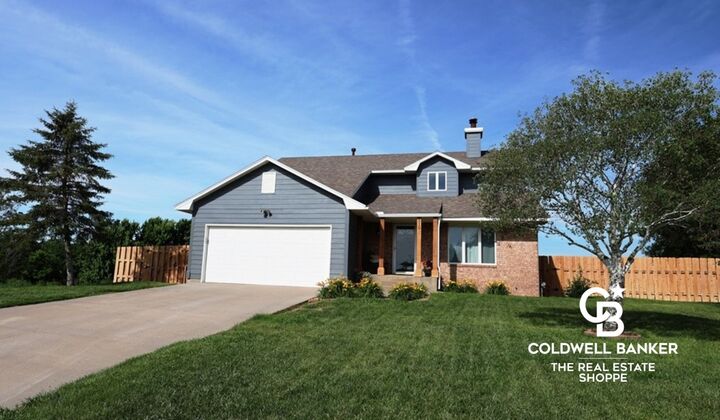 110 Winchester Avenue  Garden City KS 67846 photo