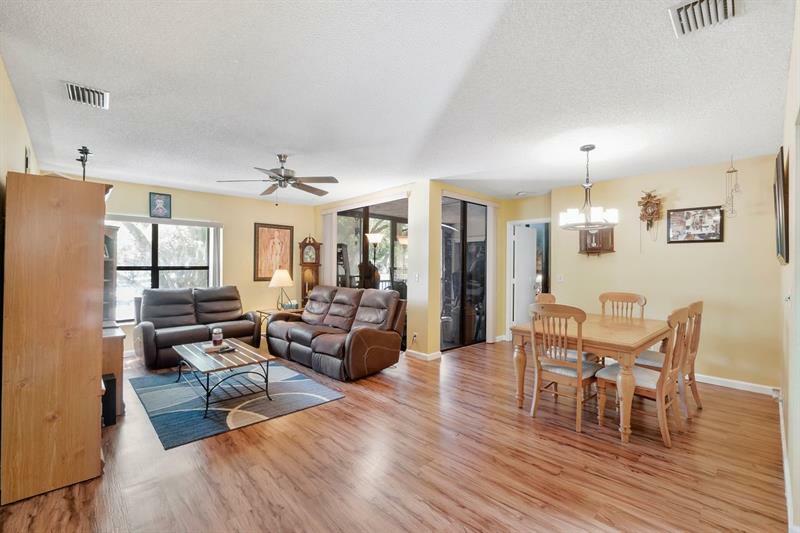 Property Photo: 4517 Carambola Cir S 27290 FL 33066