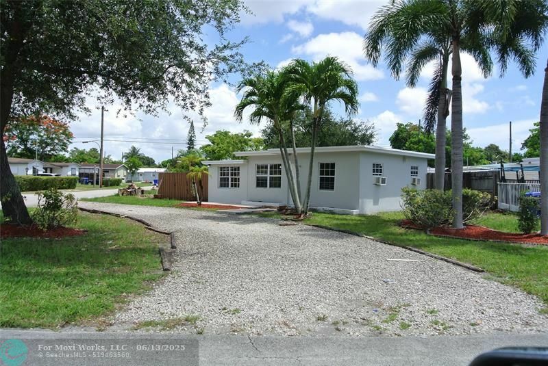 5859 Hayes St  Hollywood FL 33021 photo