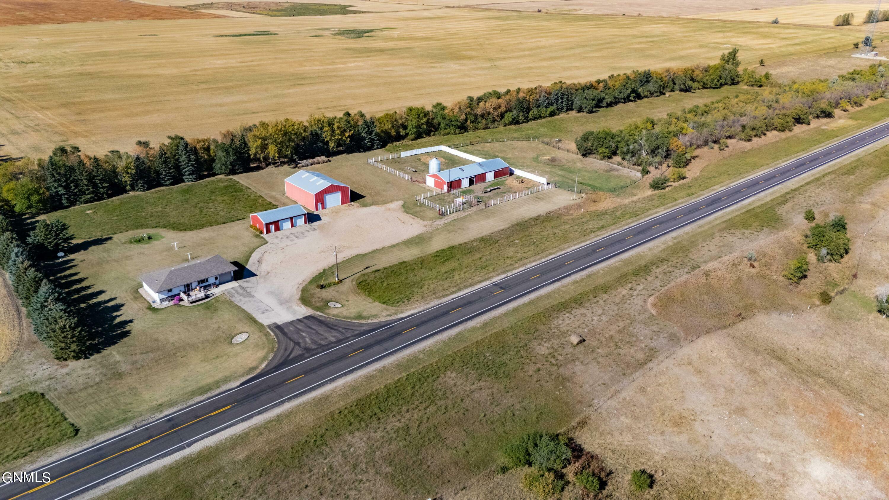 Property Photo: 549 16th Avenue NW ND 58575