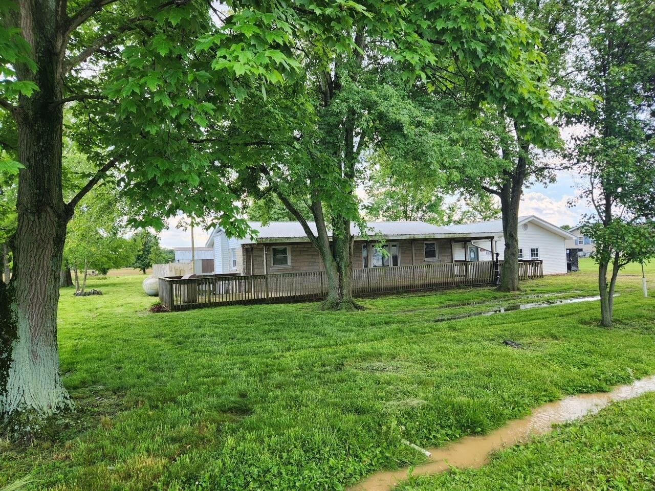 Property Photo: 6677 Crooked Road KY 42451