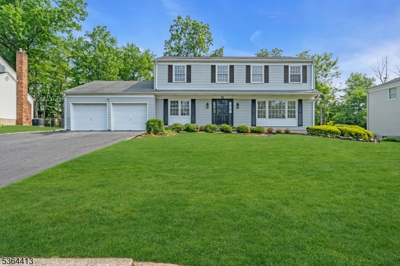 71 Tiffany Dr  East Hanover Twp. NJ 07936 photo