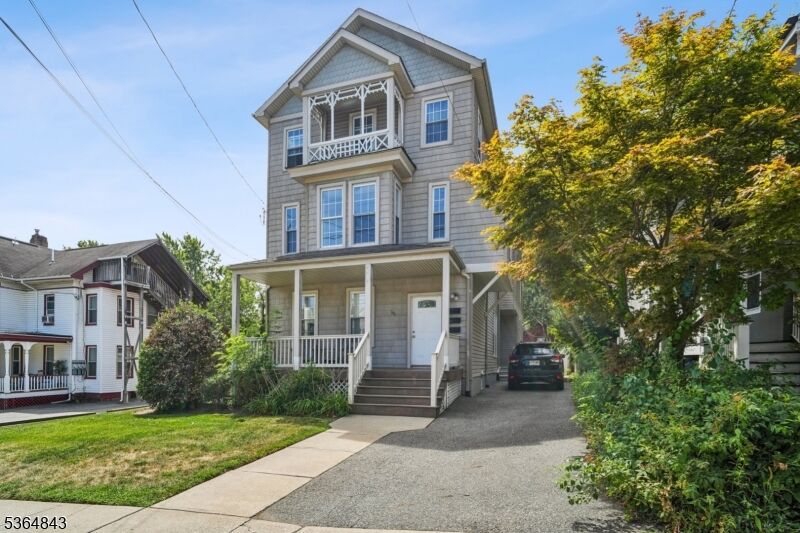 Property Photo: 141 Walnut St 2 NJ 07042