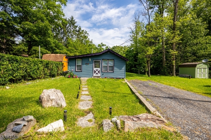 Property Photo: 3 Brook Ln NJ 07461