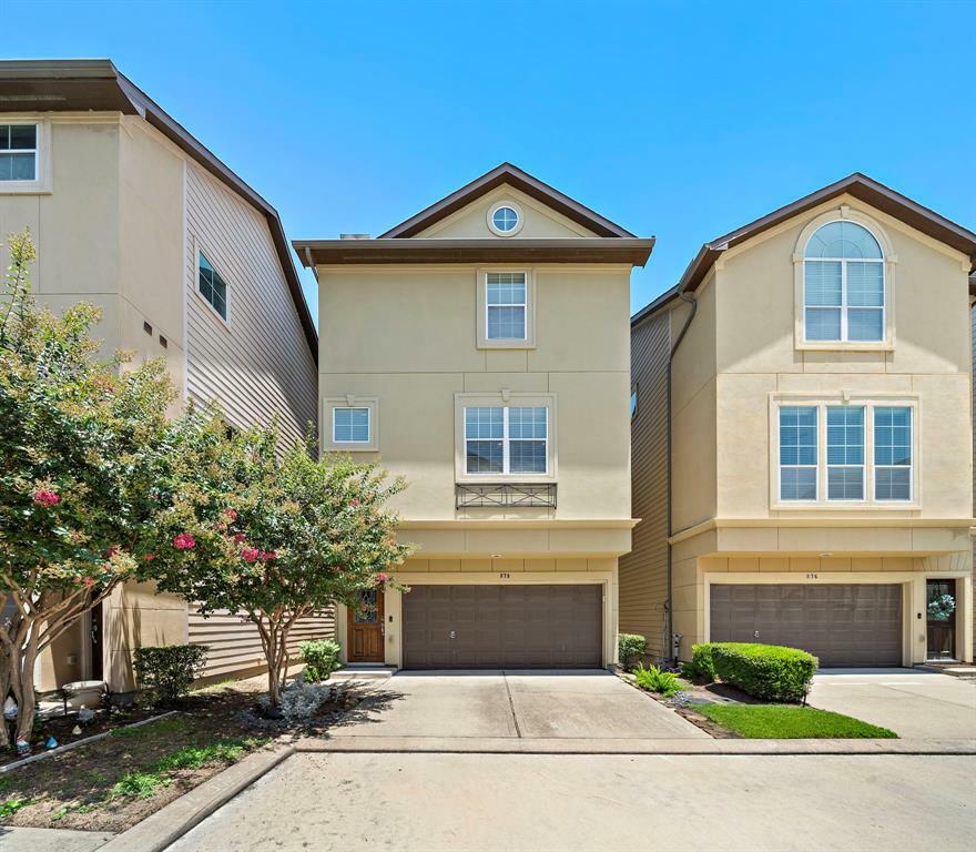 Property Photo:  878 Fisher Street  TX 77018 