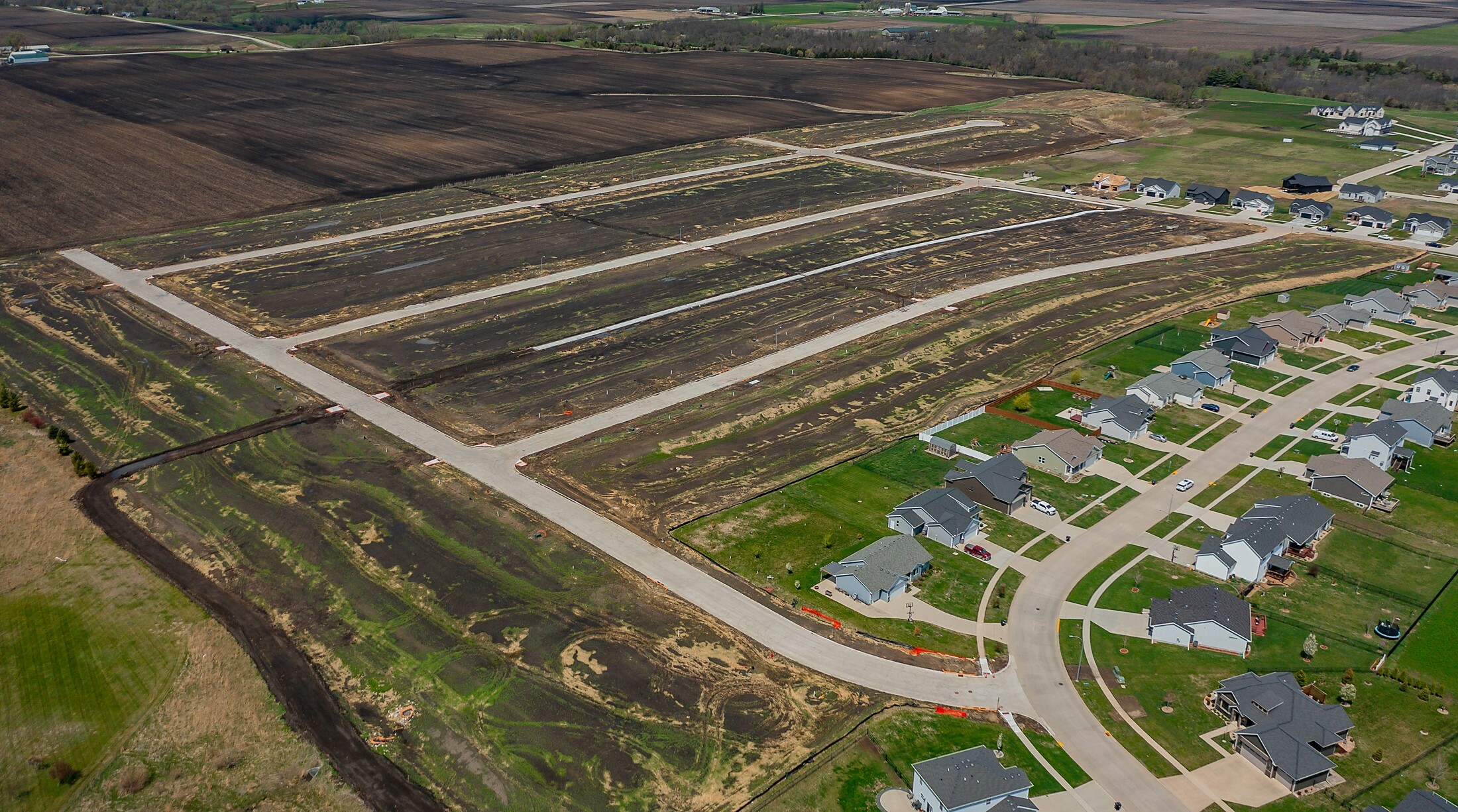 Property Photo:  611 Wildflower Drive  IA 50124 