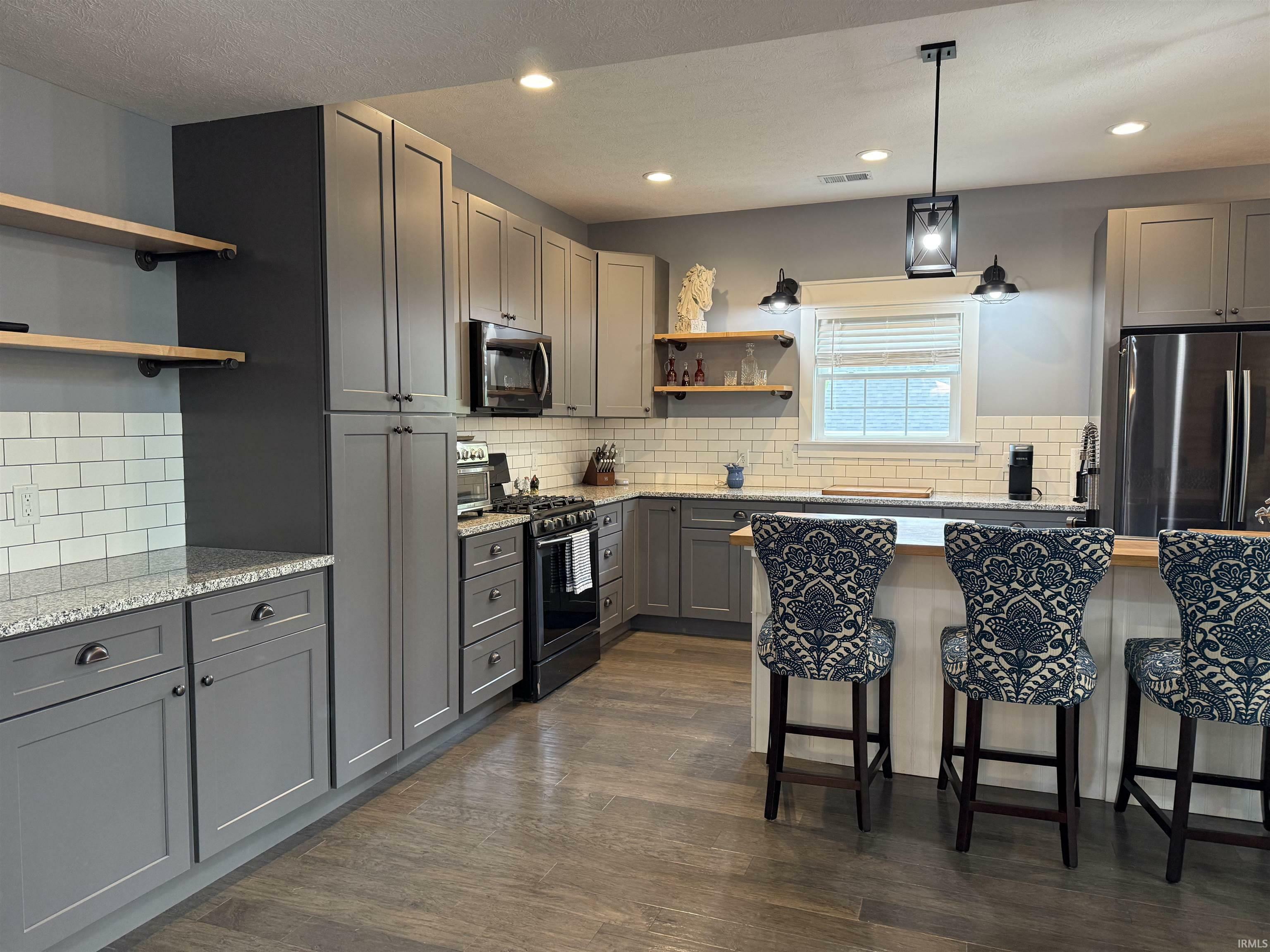 Property Photo: 1285 E Zinnia Drive IN 47401
