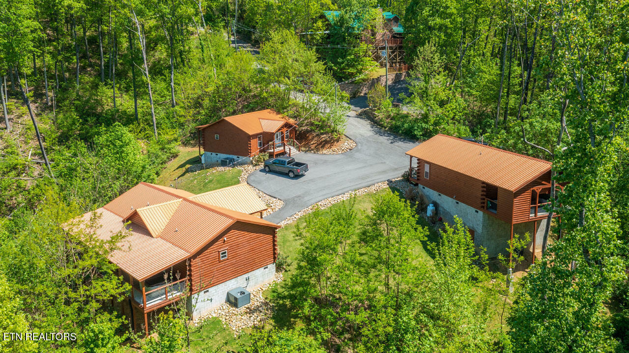 Property Photo:  921,22,27 Statham Way  TN 37738 