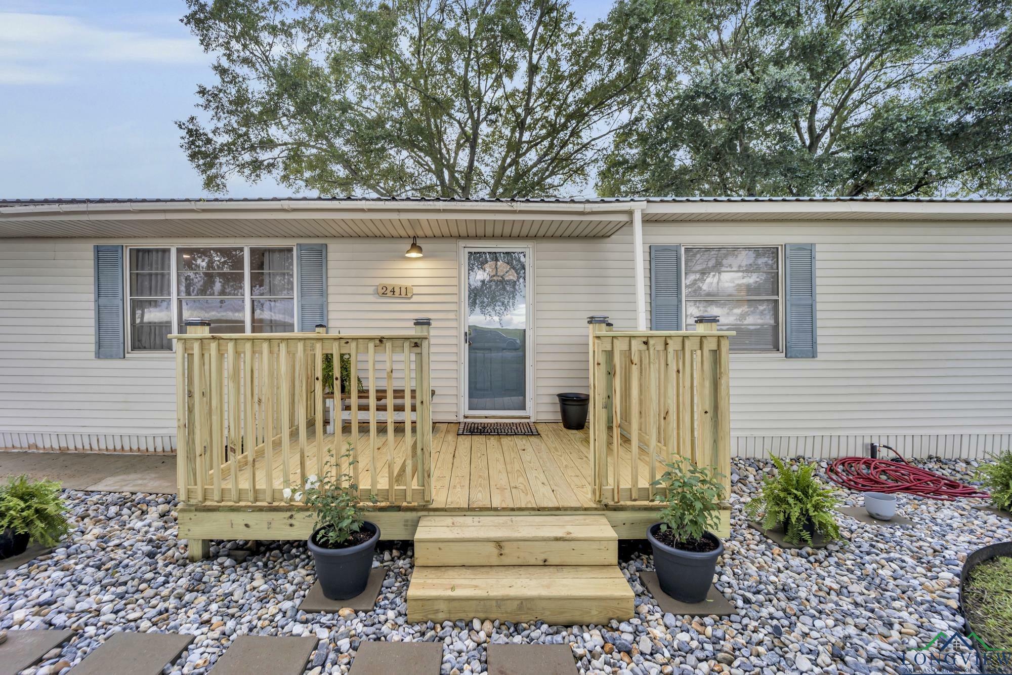 Property Photo:  2411 N Page Road  TX 75605 