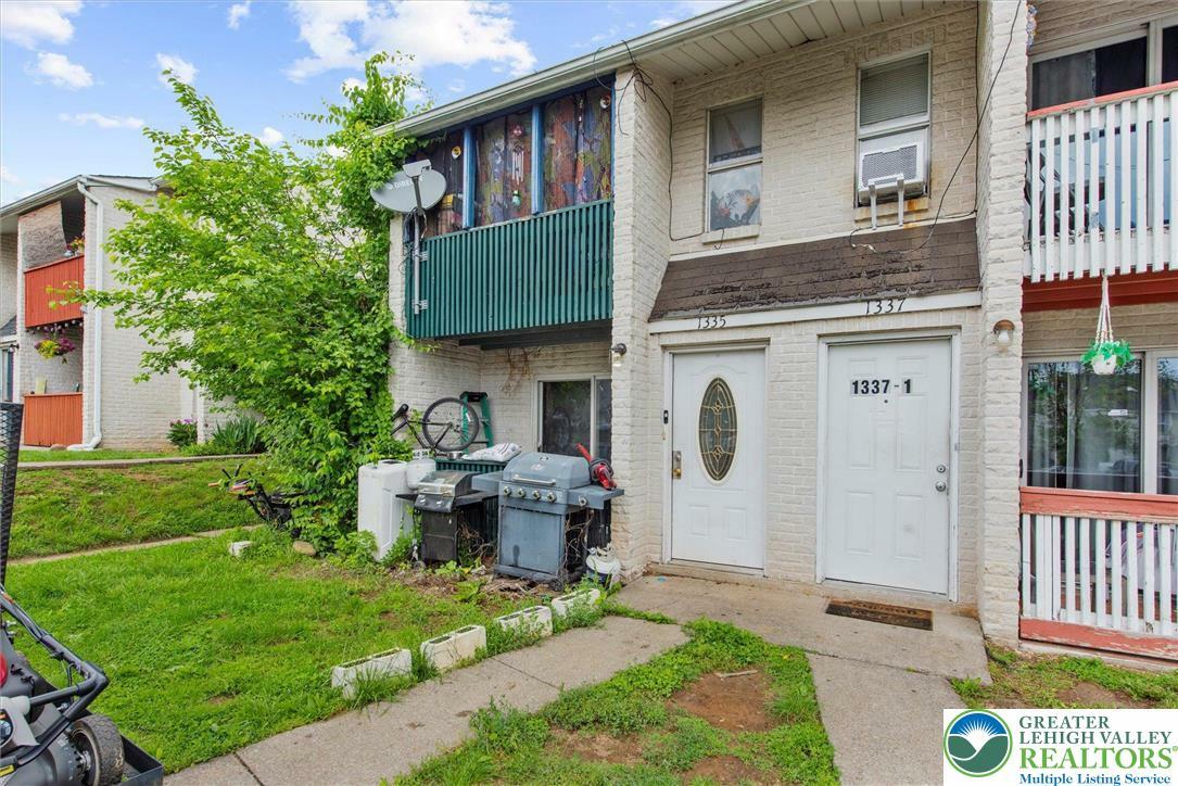 Property Photo:  1335 S Fountain  PA 18103 