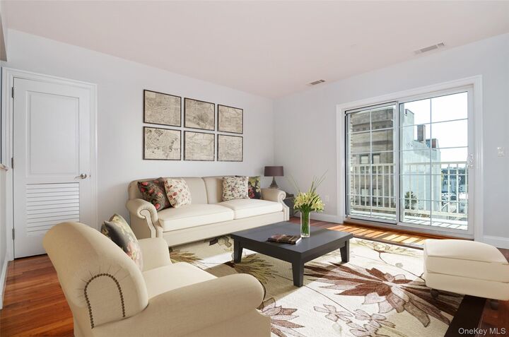 Property Photo: 543 Main Street 201 NY 10801