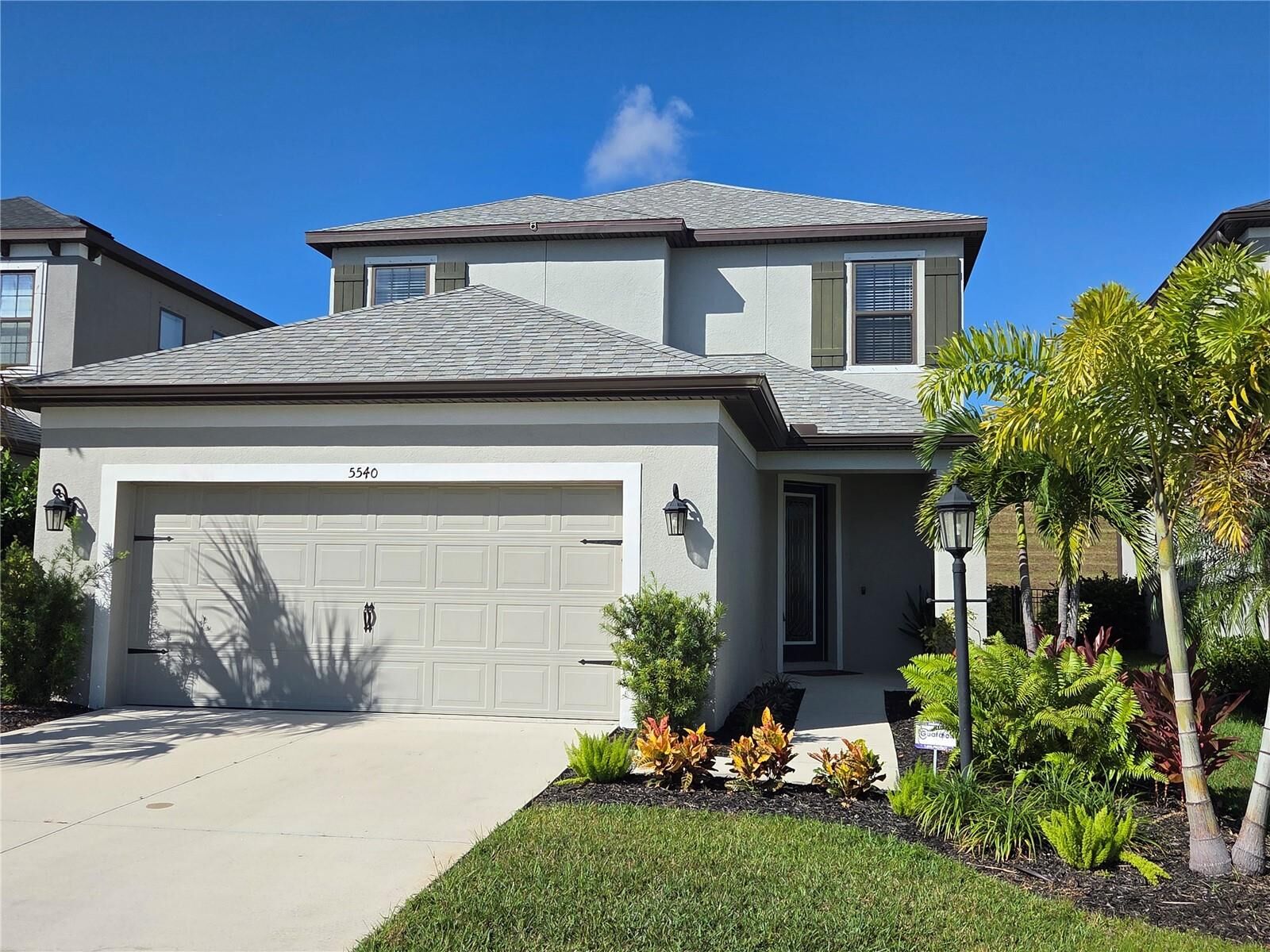Property Photo:  5540 Summit Glen  FL 34203