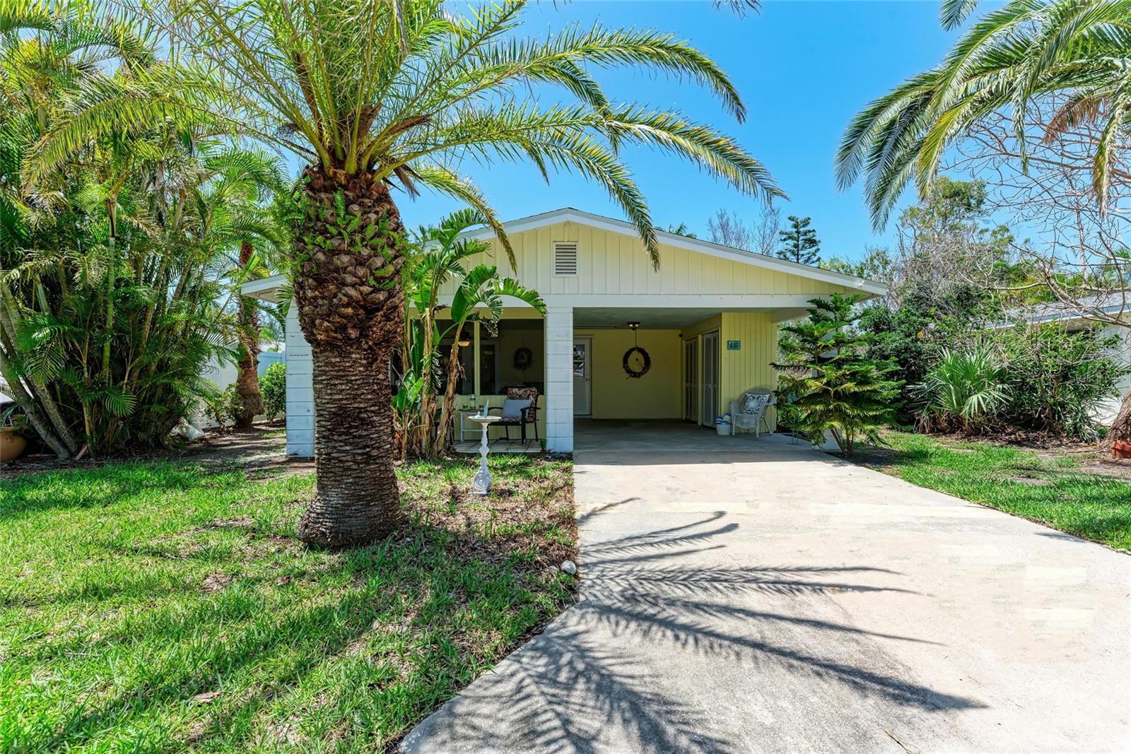 Property Photo: 681 Fox Street FL 34228