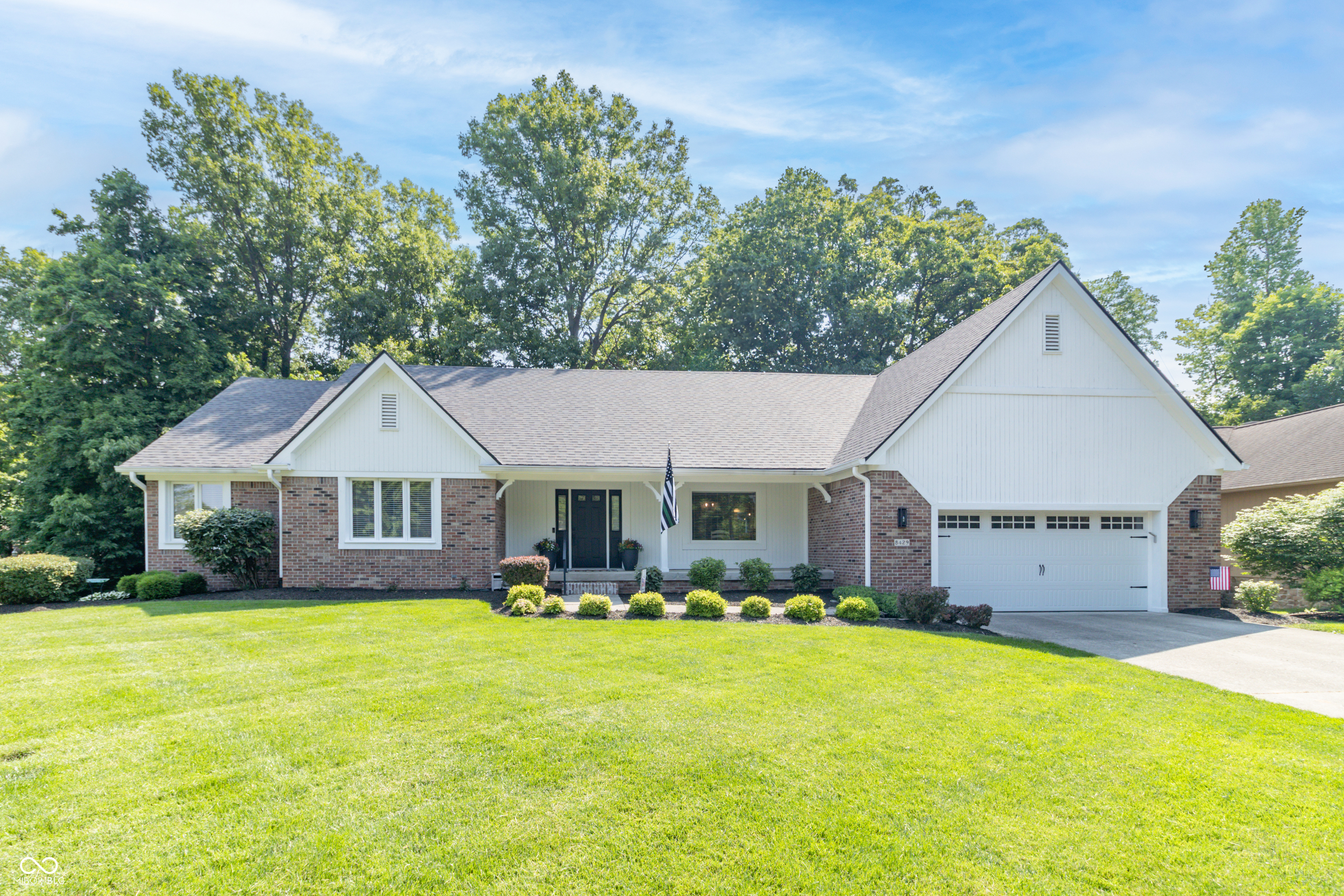 8429 Catamaran Drive  Indianapolis IN 46236 photo