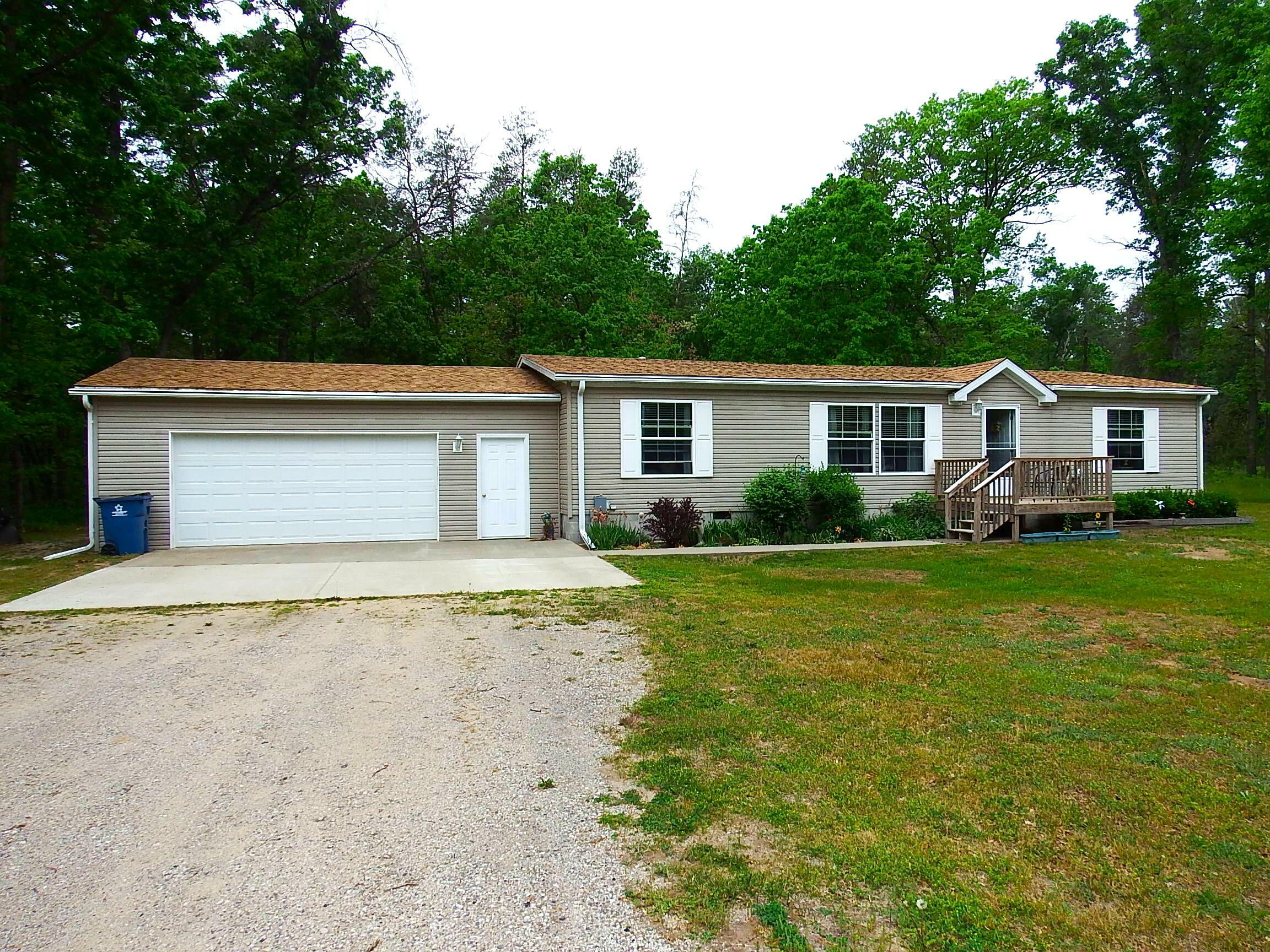 Property Photo: 3461 S James Road MI 49304