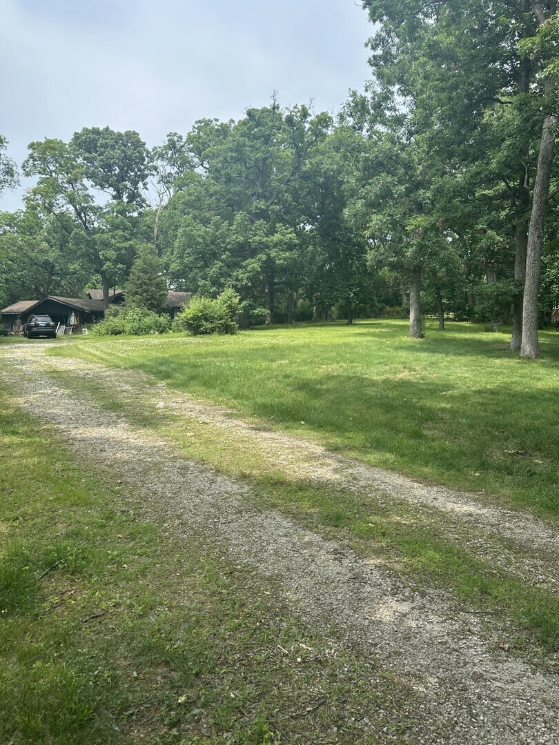 Property Photo: 4N041 Elmwood Avenue IL 60101