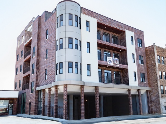 2515 W Lawrence Avenue 5W  Chicago IL 60625 photo