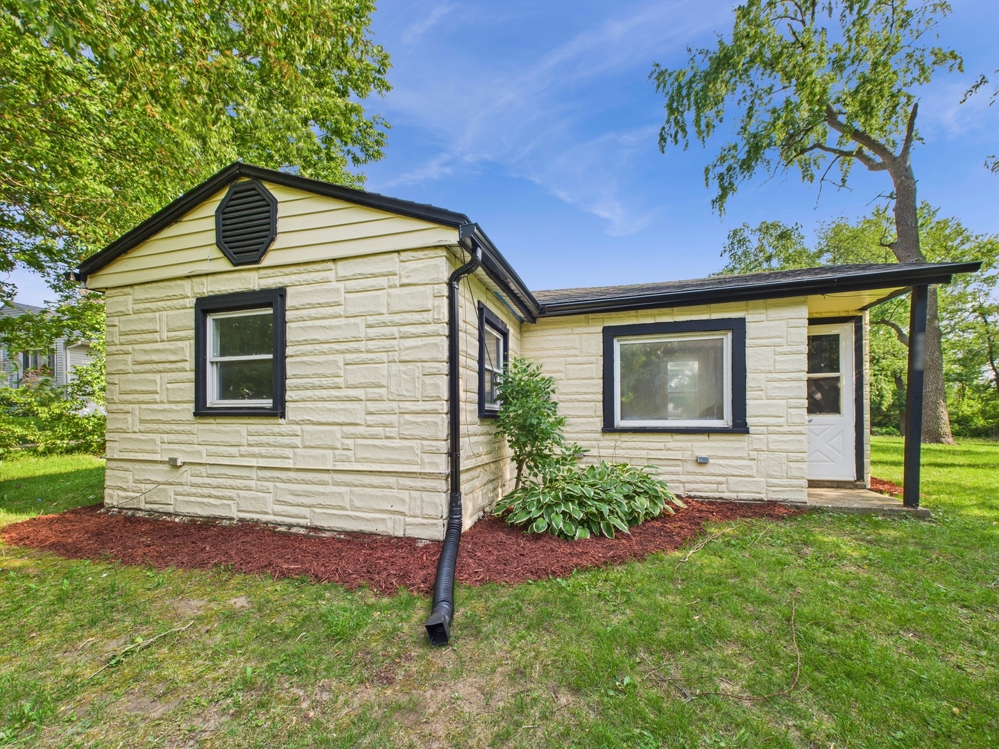 Property Photo: 4434 Mila Avenue IL 61101