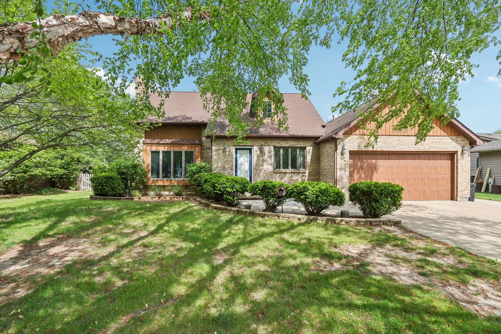 Property Photo: 1888 Irene Road IL 60548