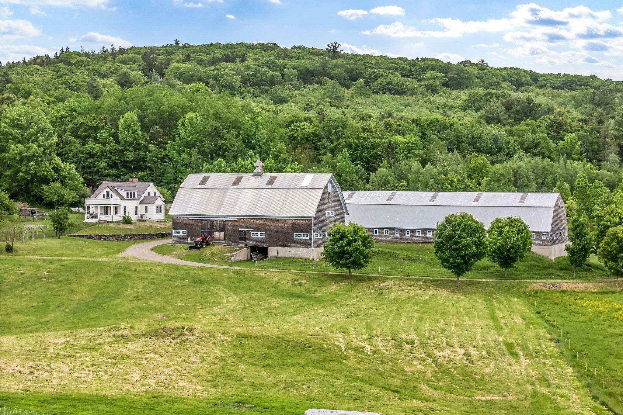 Property Photo: 661 Veterans Highway ME 04921