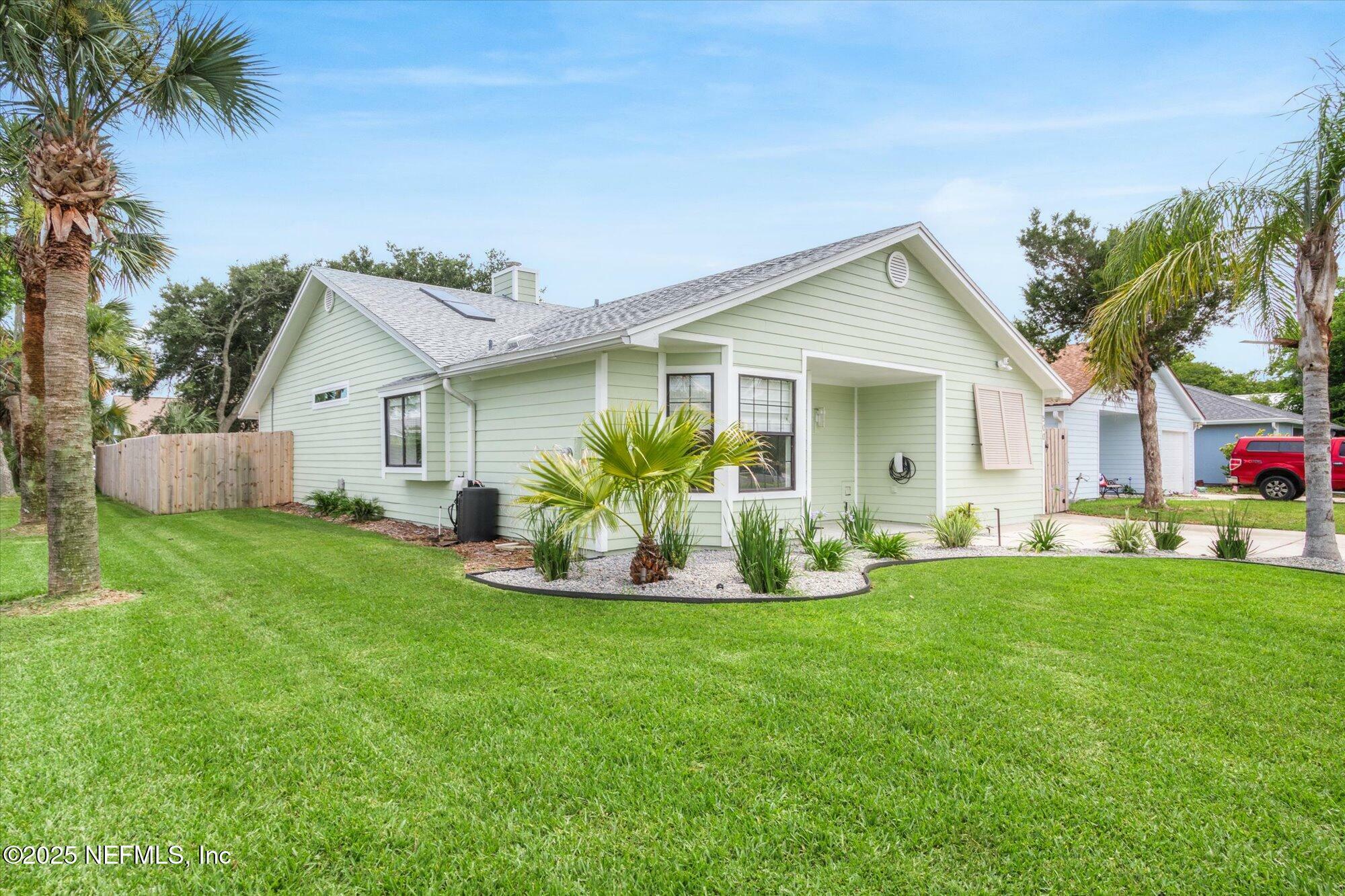 Property Photo: 500 15th Avenue S FL 32250