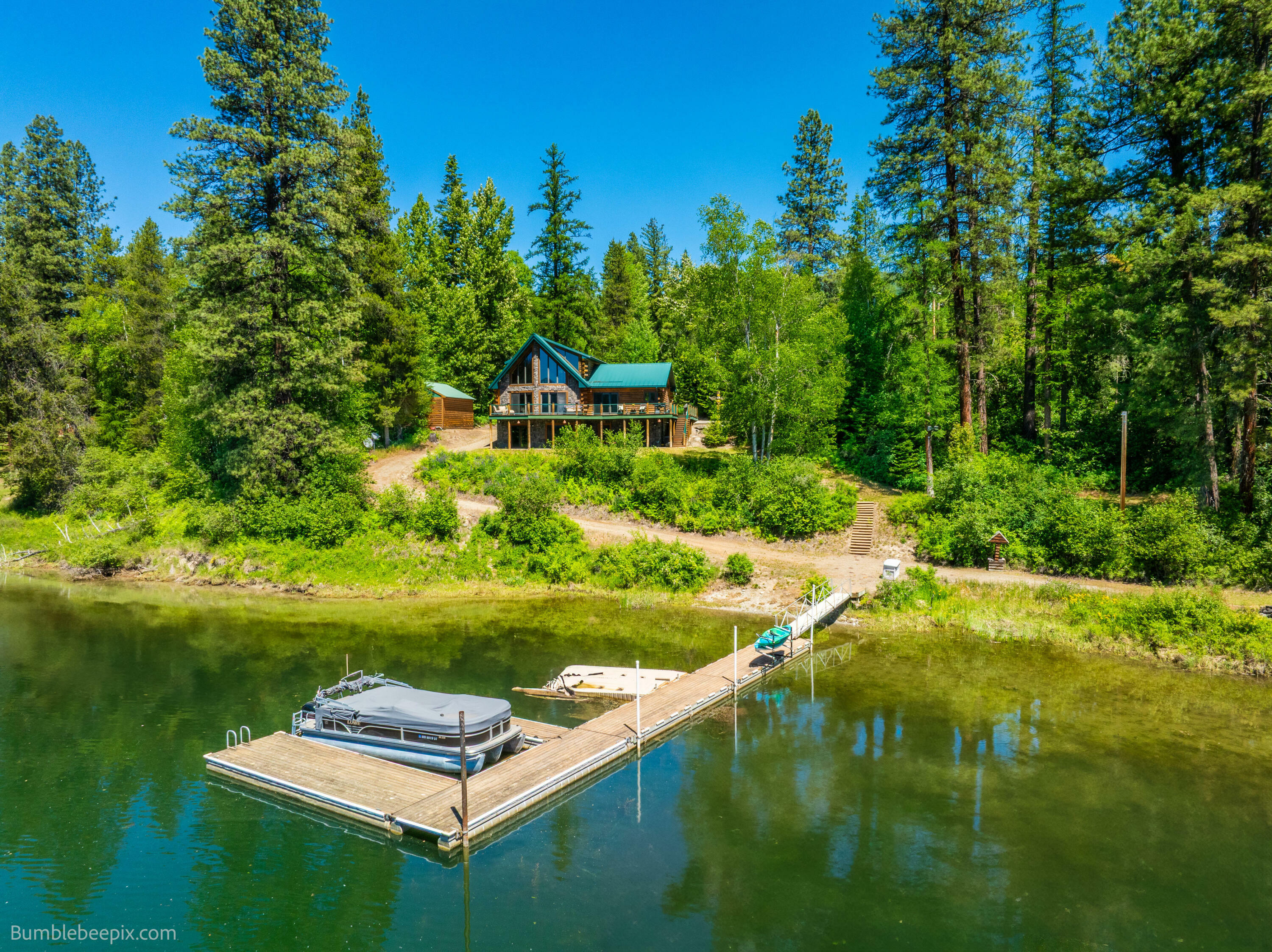 Property Photo: 32261 Leclerc Rd N WA 99139