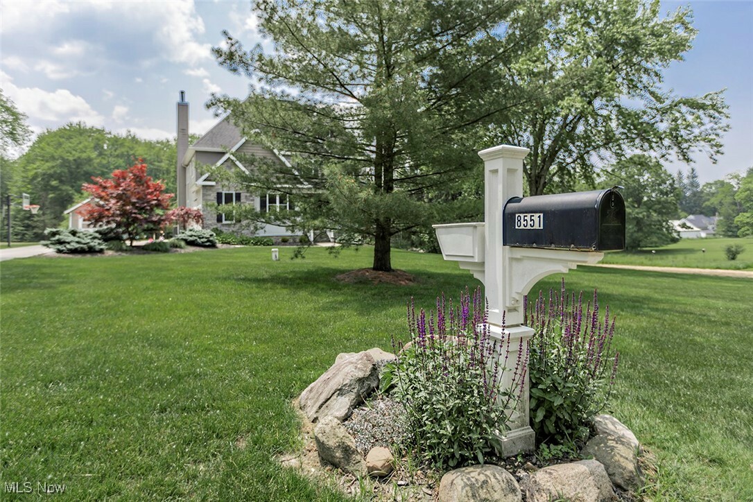 Property Photo: 8551 Perry Drive OH 44072
