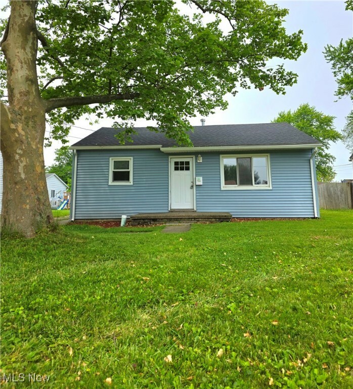 Property Photo: 310 Pasadena Avenue OH 44035