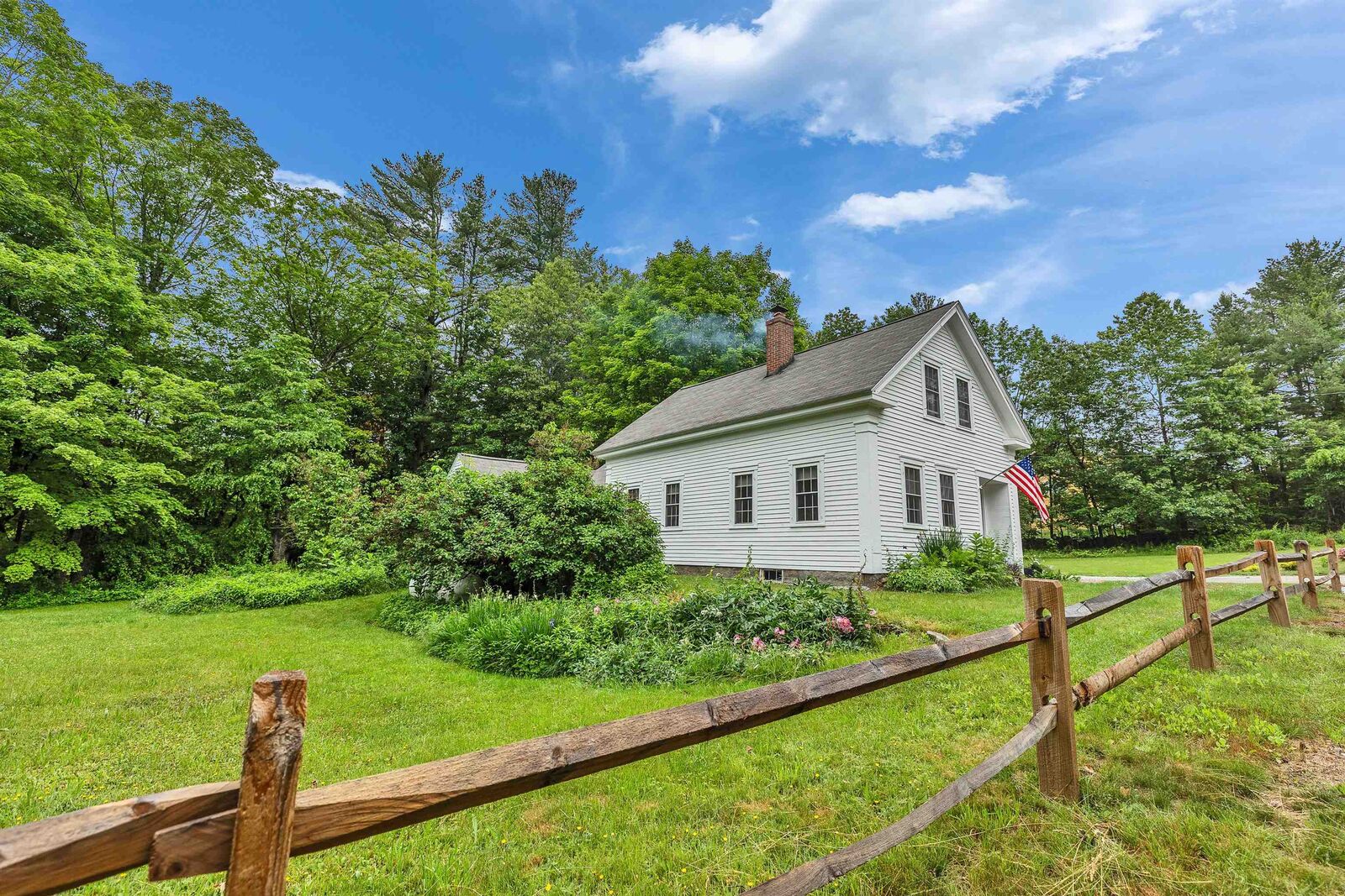 Property Photo:  67 Kendall Hill Road  NH 03057 