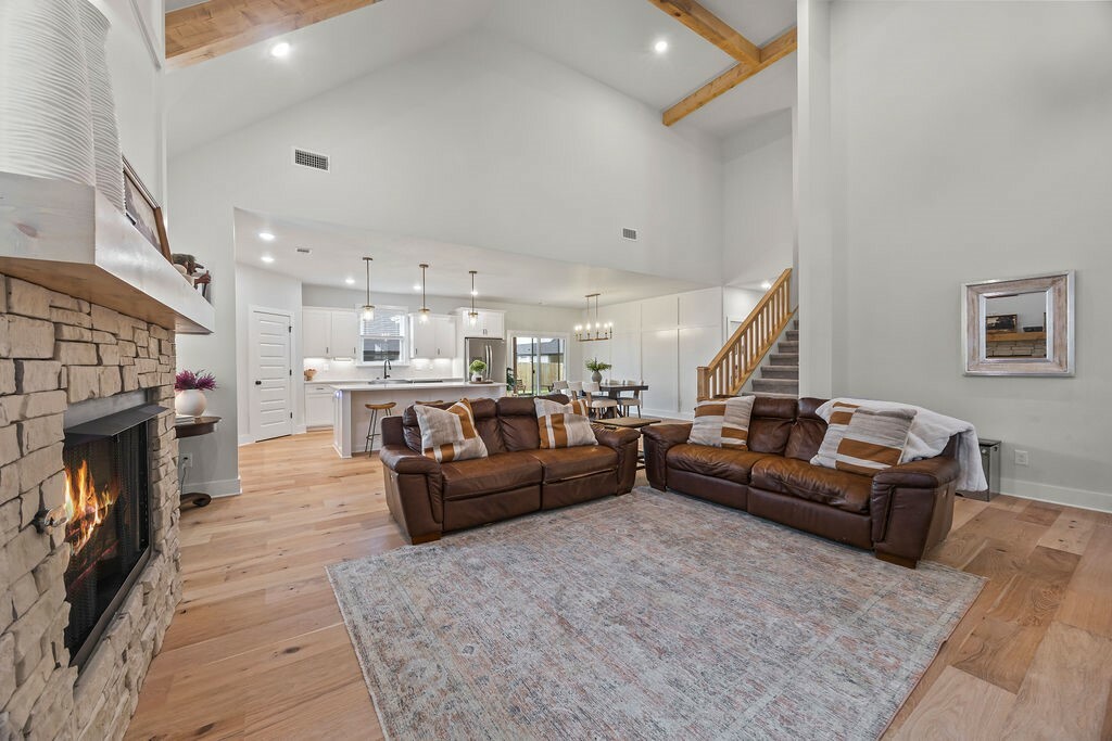 Property Photo: 1410 Paragon Drive AR 72719