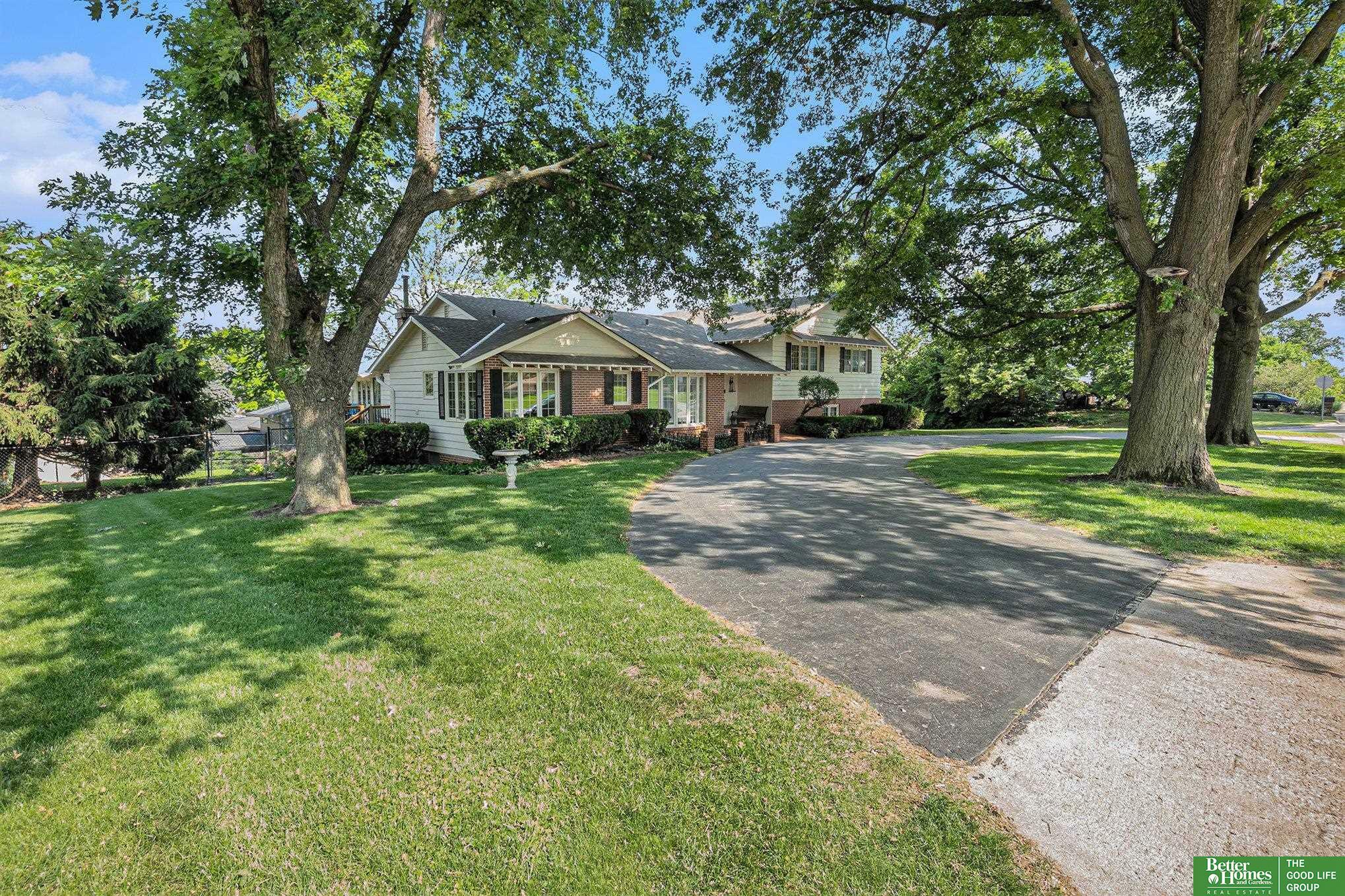 1729 S 76th Avenue  Omaha NE 68124 photo