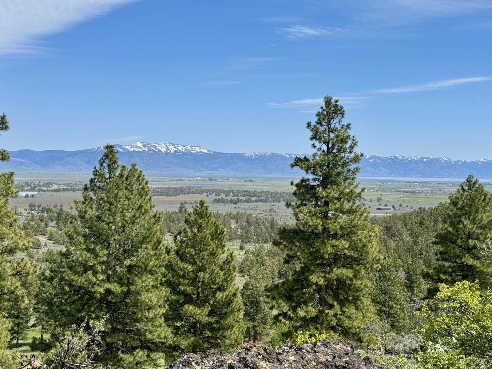 Property Photo: 89384 Highway 140 W OR 97630