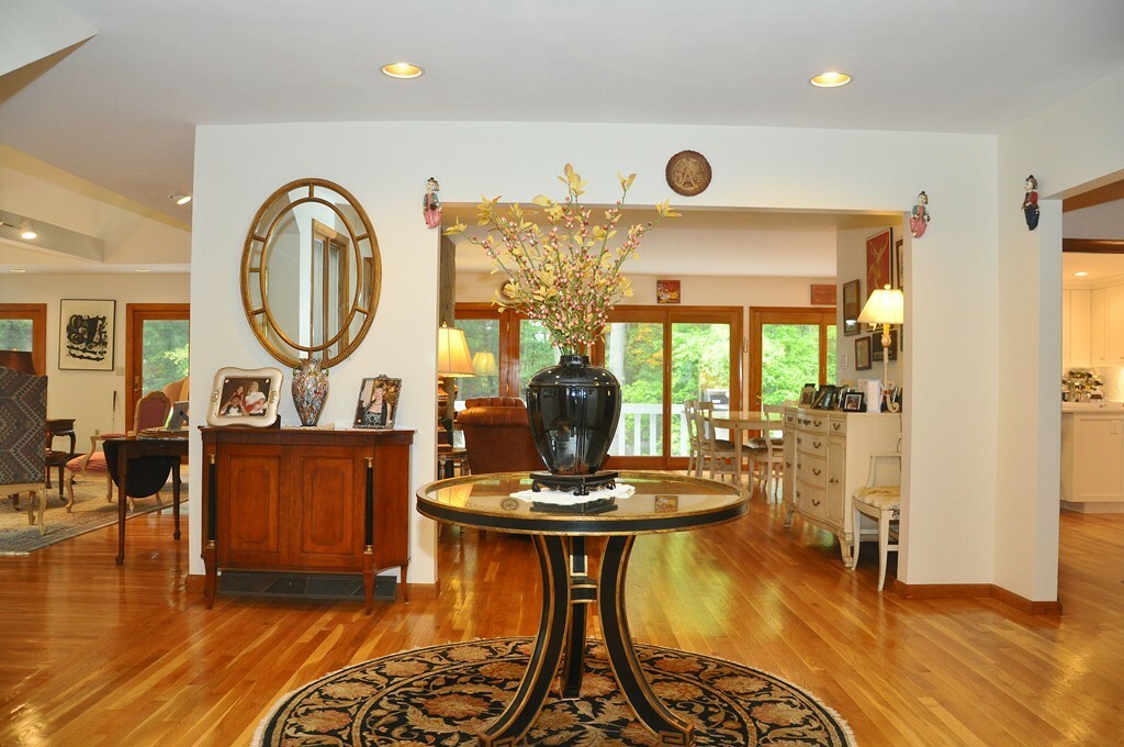 Property Photo: 4 Crestview Ln MA 02186