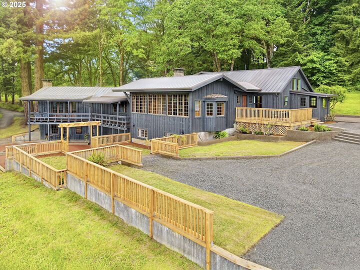 Property Photo:  11890 SW Dupee Valley Rd  OR 97128 