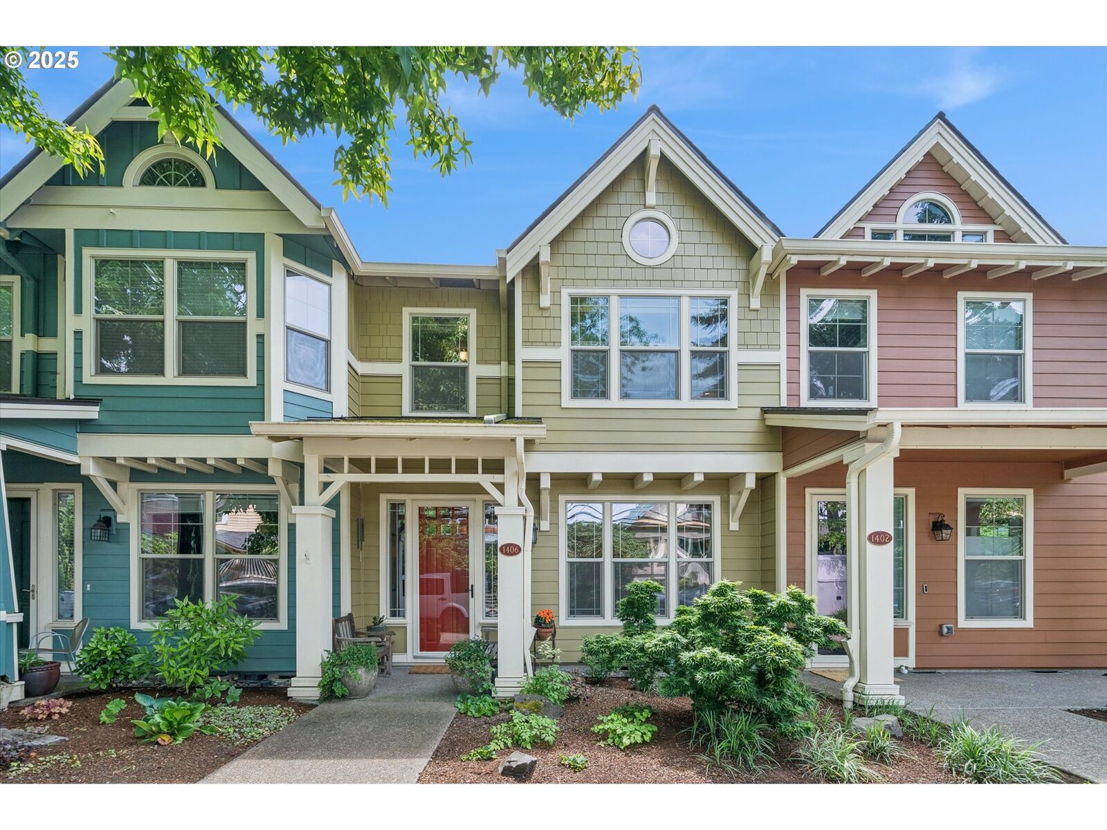 Property Photo:  1406 SE Umatilla St  OR 97202 