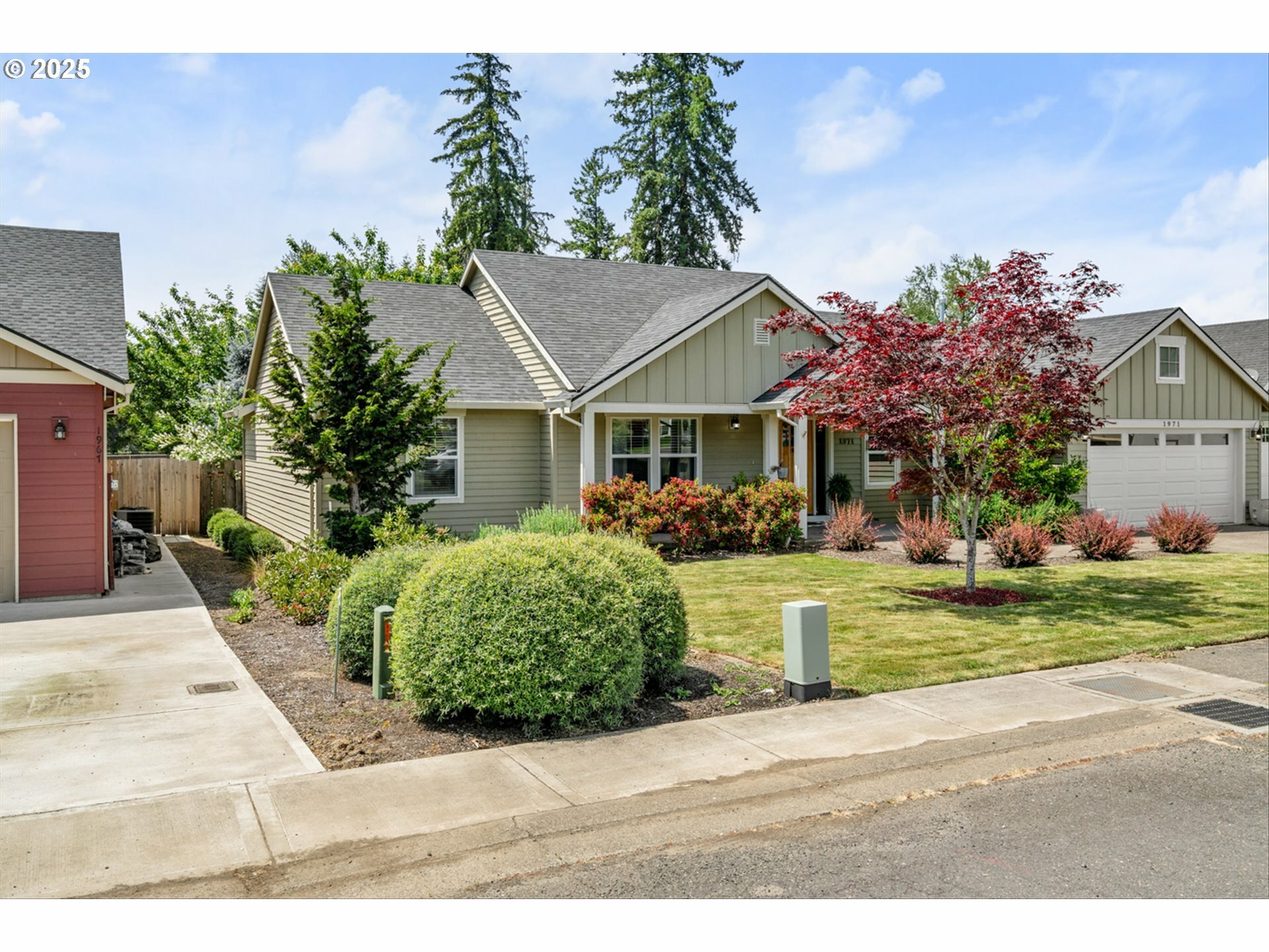 Property Photo: 1971 Nickerson Ave OR 97064