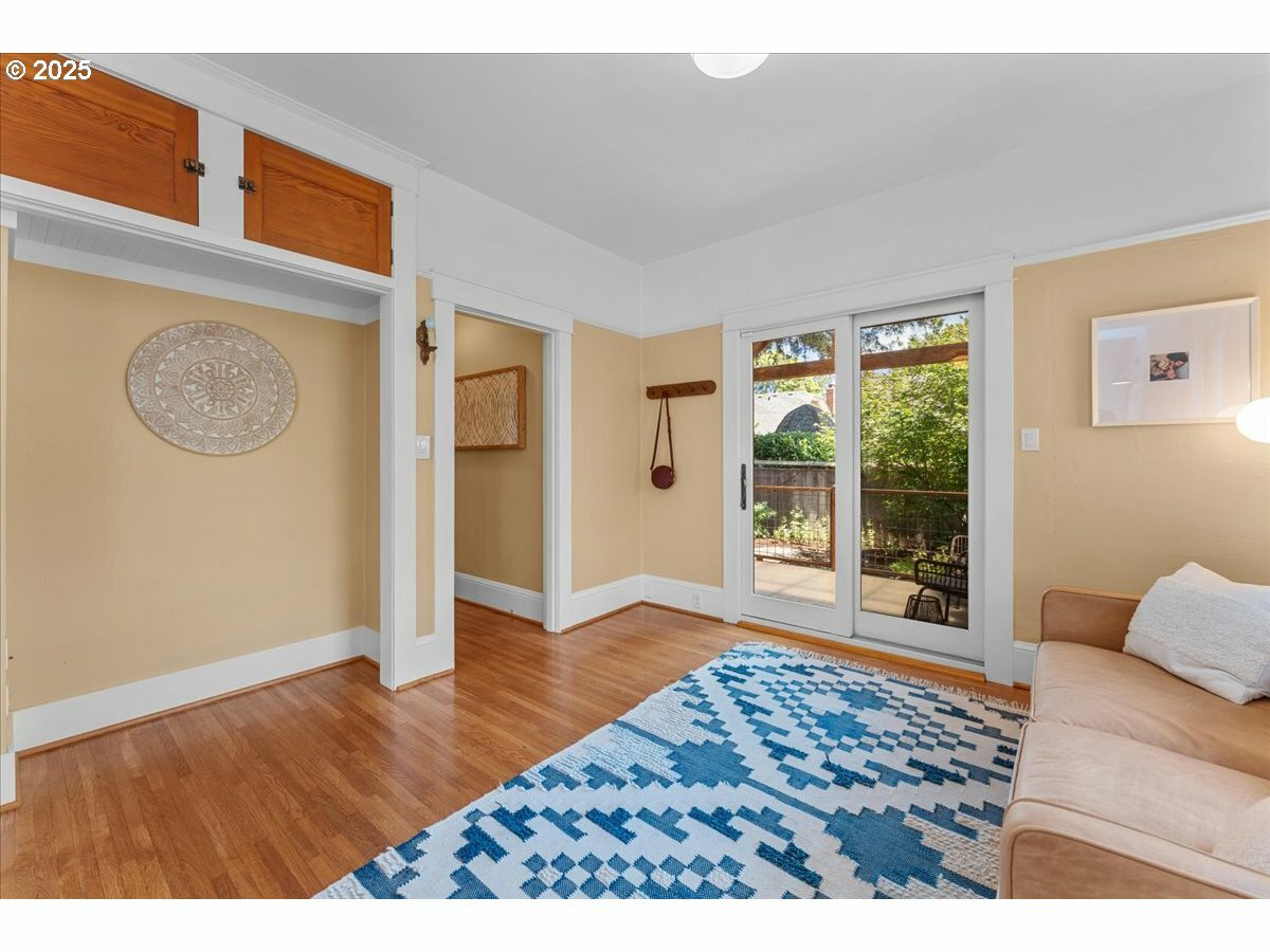 Property Photo: 7114 SE 18th Ave OR 97202